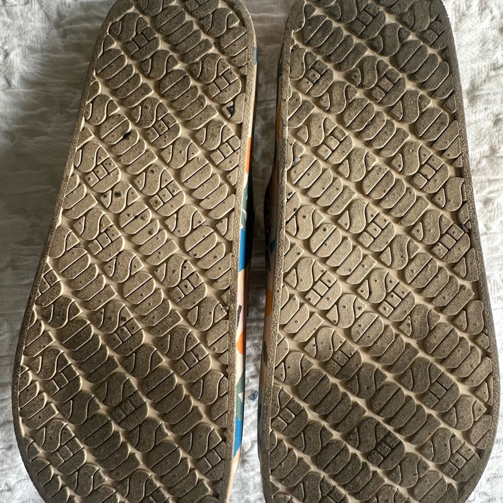 Women's Tropical Colored Slides - Picture 5 of 6